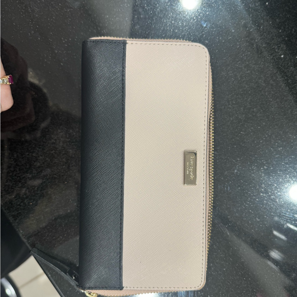 Kate Spade Two-Tone Black And Beige Zip Around Wallet